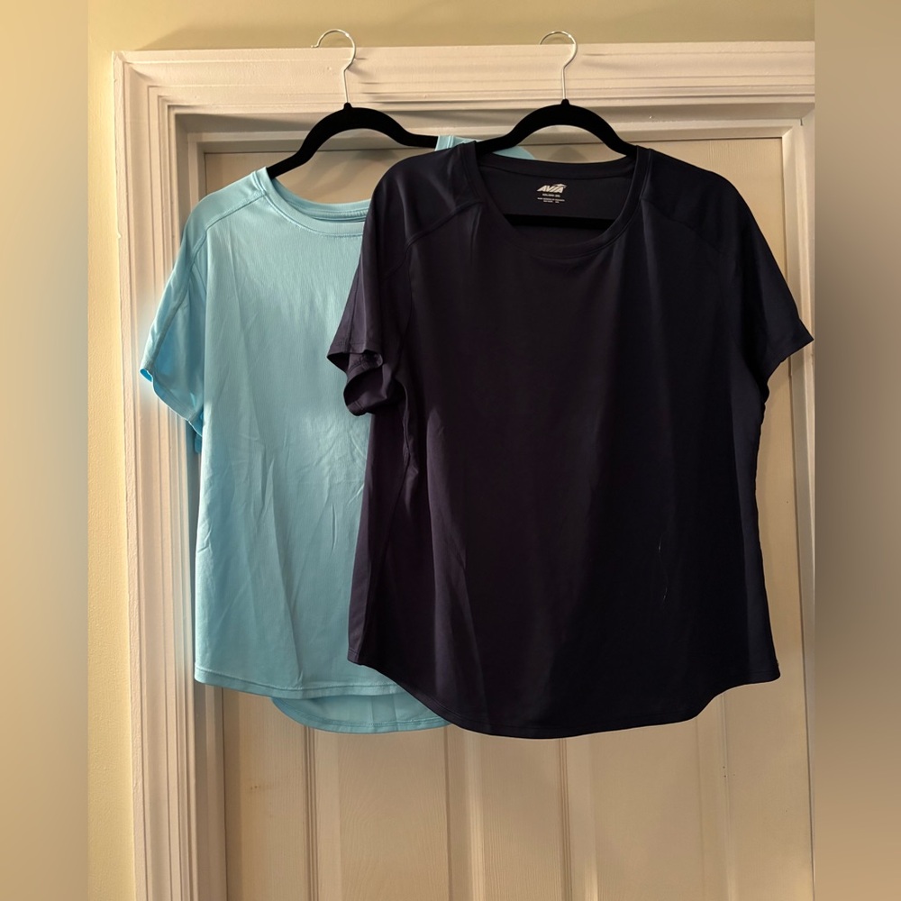 Set of 2 Avia lightweight tee shirts